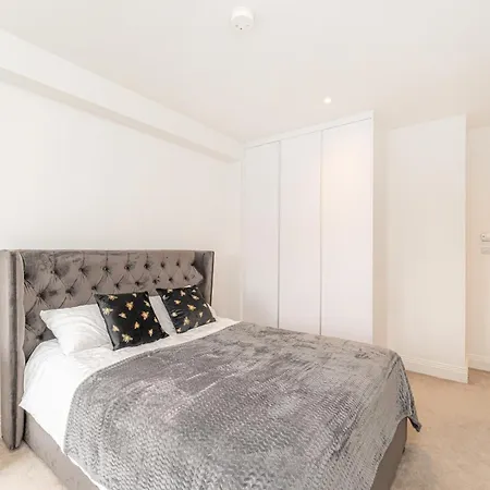 2 Bed Apartment Near Little Britain Lake Uxbridge Exterior photo